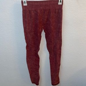 Maroon Boutique leggings